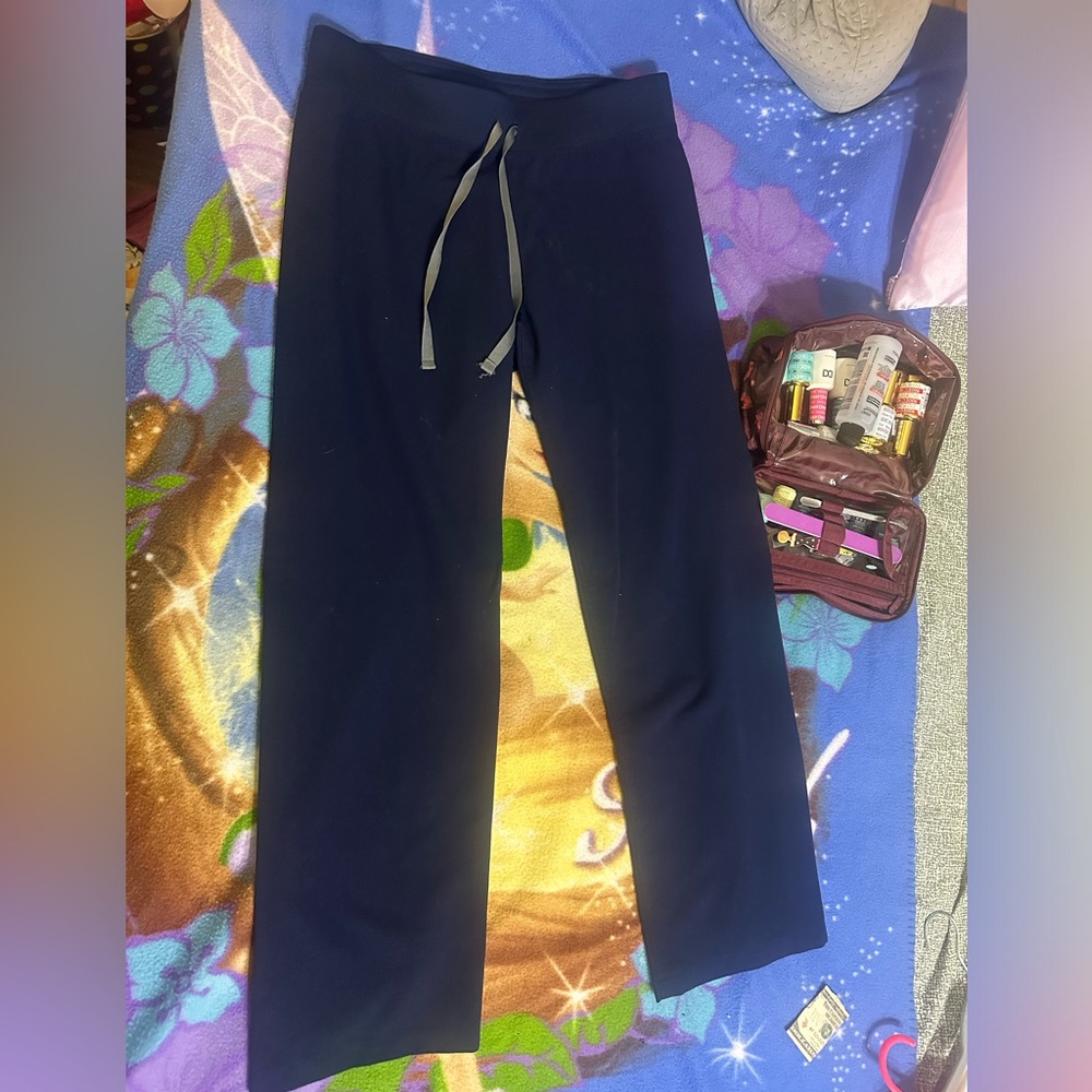 Figs Size Small navy scrub pants!